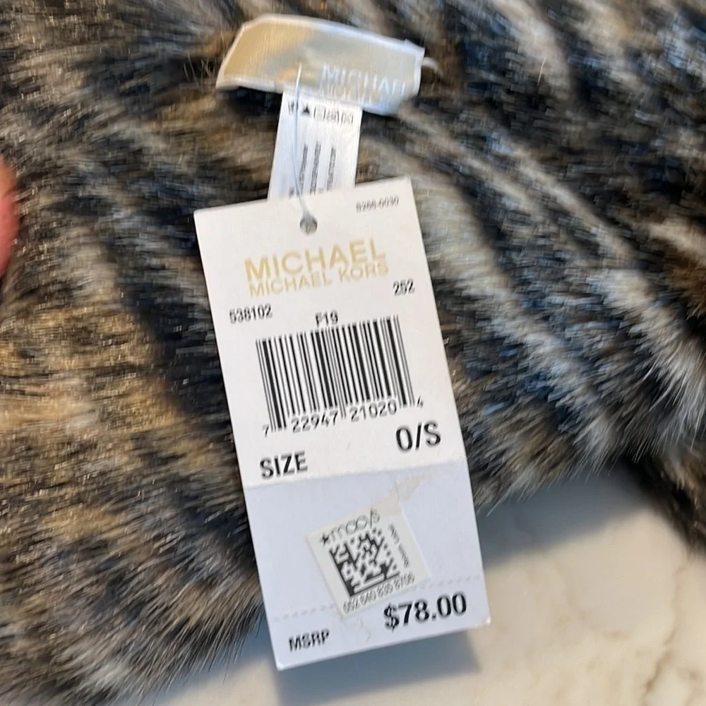 Michael Kors Tiger-Print Faux-Fur Pull-Through Scarf